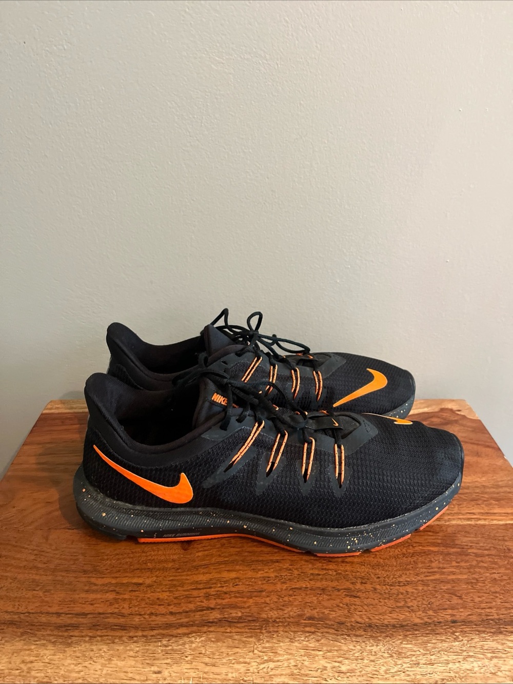 Nike Mens Quest HV Black & Orange Running Shoes Mens 9 Sneakers BV6109-001